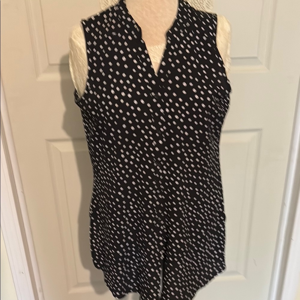 Black and White Polka Dot Sleeveless Top by “Spence” Sz M